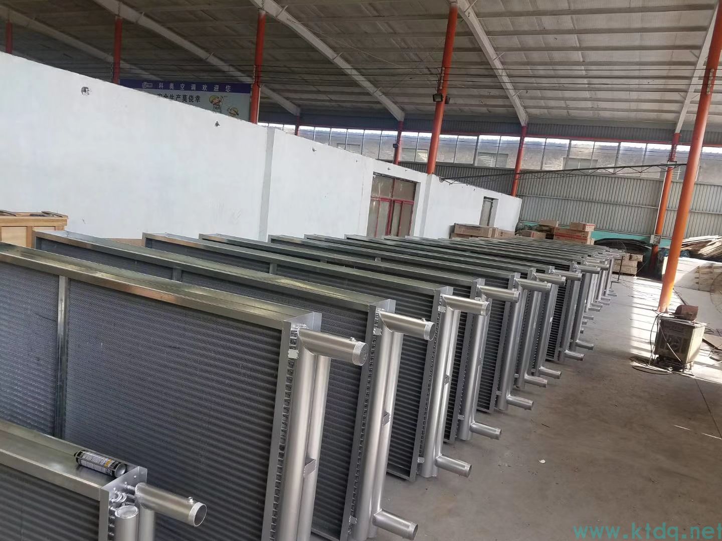 表冷器的基本知識和功能-德州春意(圖1) mmexport1558498608925.jpg